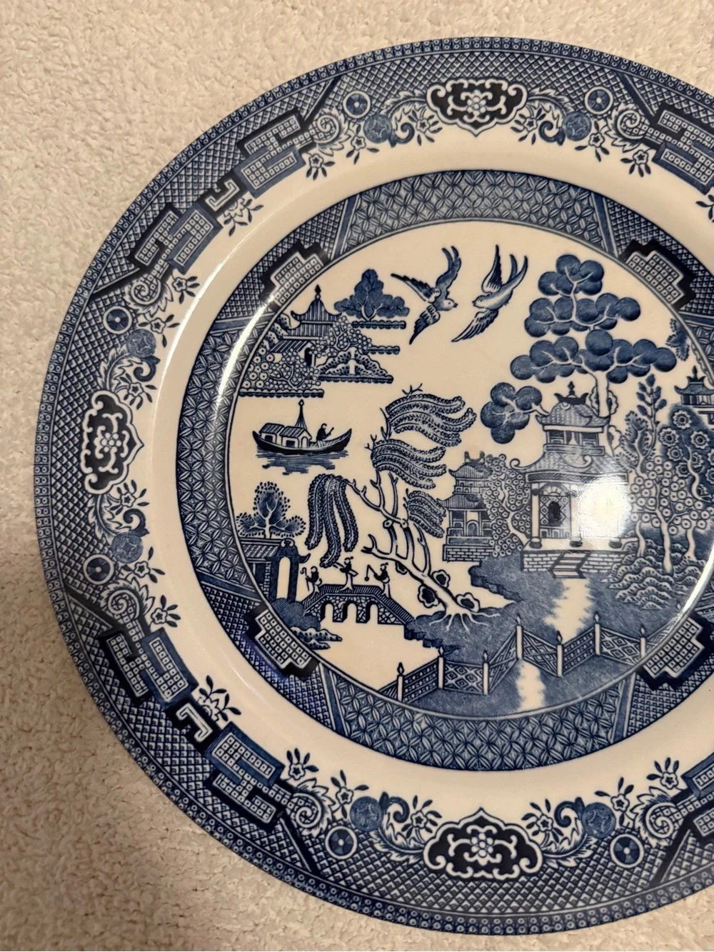Vintage Churchill England 10 1/4” dinner plate - Blue Willow Pattern
